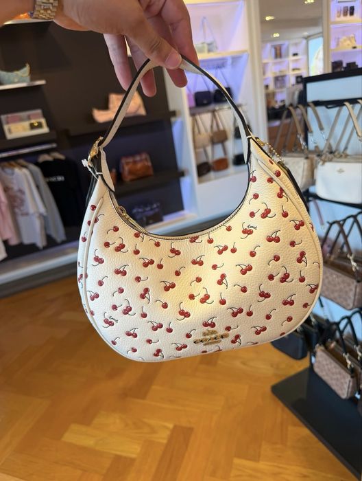 Чанта coach cherry