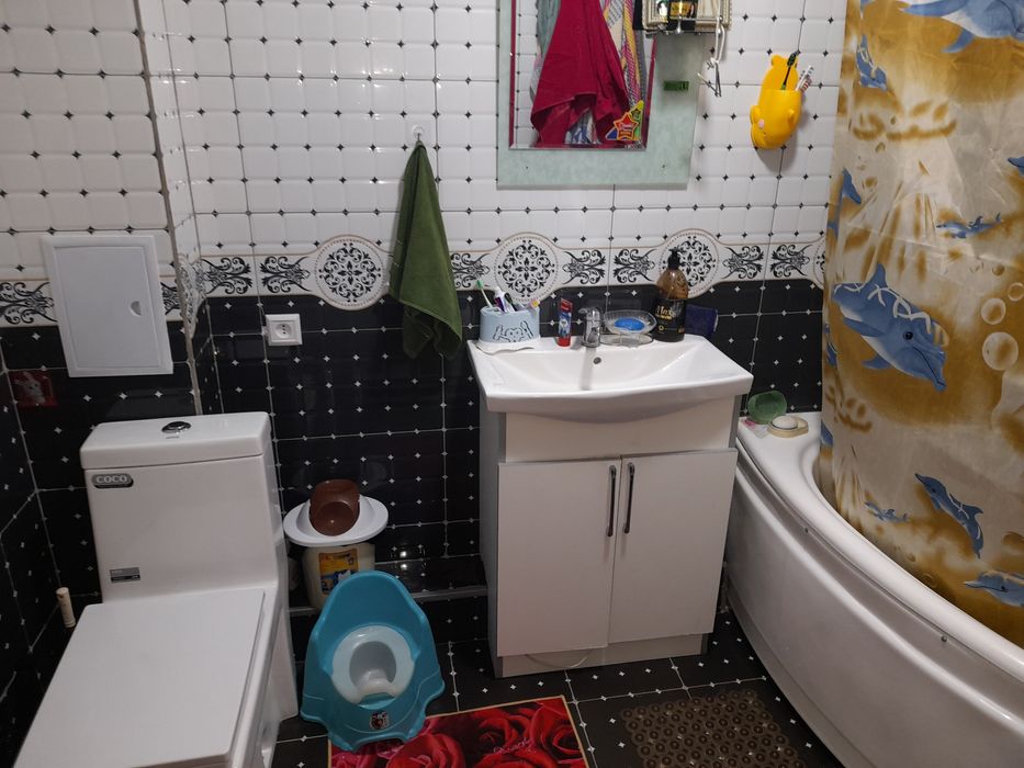 Срочно квартира сотилади