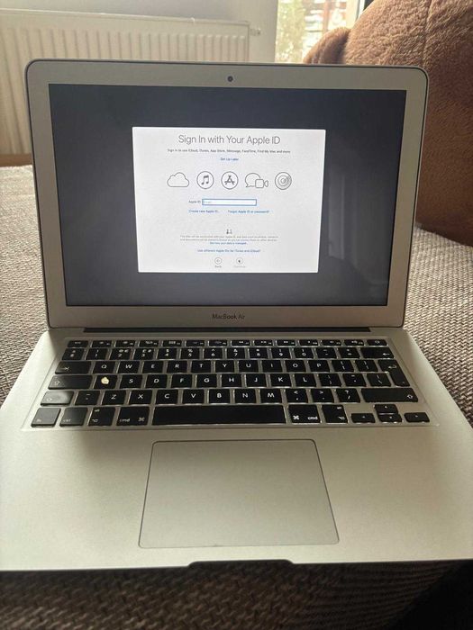 MacBook Air 13'' 2020 stare bună A1466 EMC3178