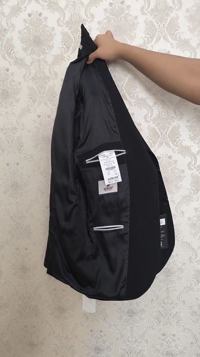 Комплект костюм продаю за 90 без договора