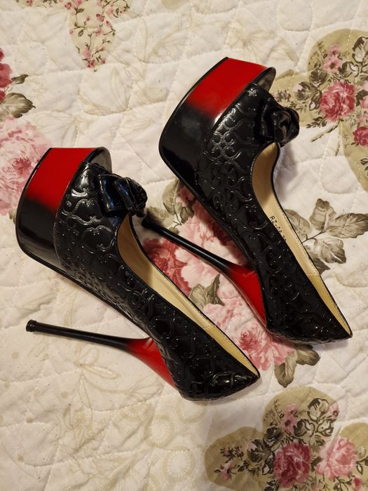 Pantofi de dama cu toc