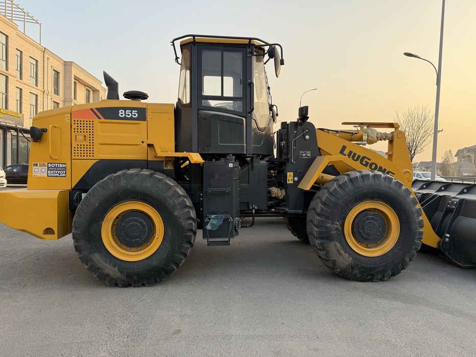 Manipulator (Манипулатор) va Pagruzchik (Пагрузчик) xizmati. Arenda