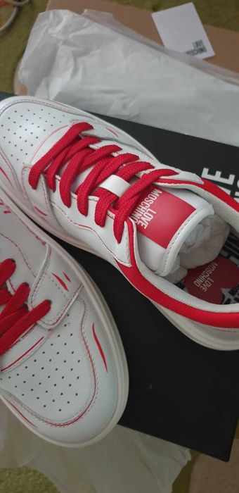 LOVE MOSCHINO № 37 & 39 – Дамски кецове с лого "WHITE & RED" нови