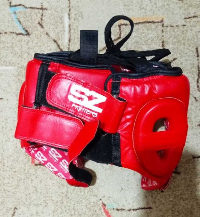 Спортна екипировка за кикбокс