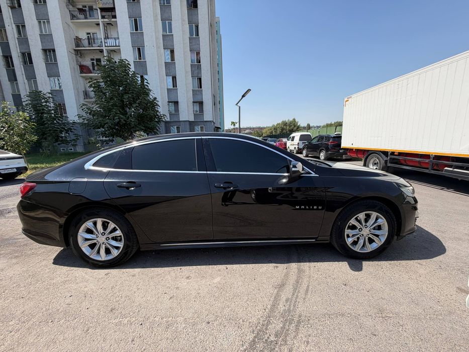Malibu2 2 turbo premer qilingan sotiladi