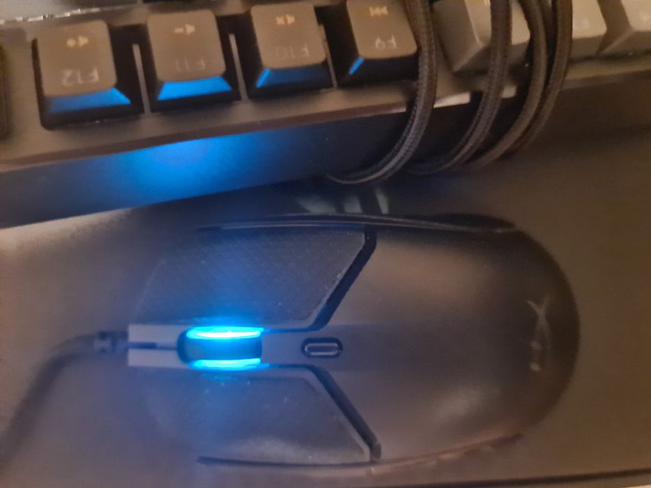Tastatura + mouse gaming aqirys+ hyperX