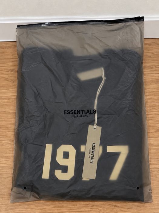 Tricou Essentials