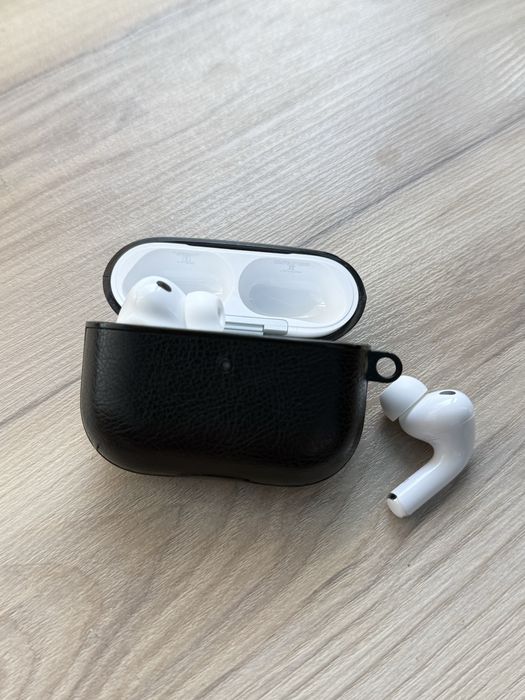 Продам Оригинальные Airpodss pro 3