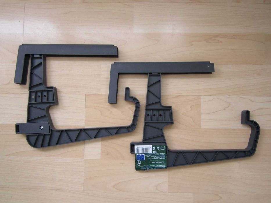 Комплект два броя държачи за саксии - нови