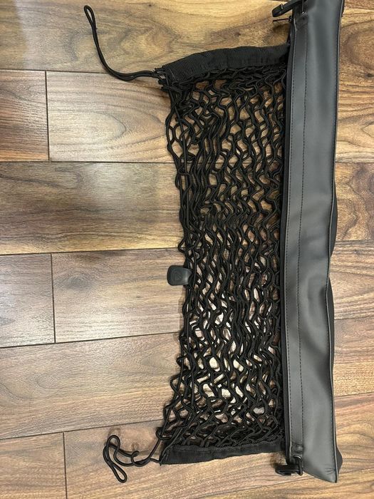 Продам сетку в багажник на Kia Sorrento