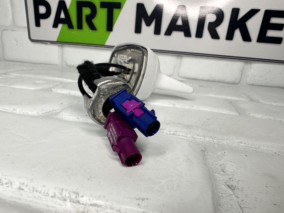 Антена AUDI Q5 SQ5 8R0035503E