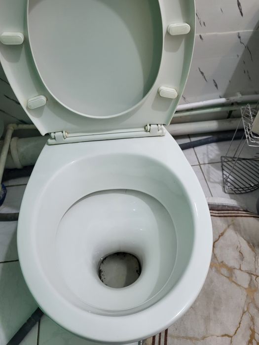 Продам унитаз самовывозом