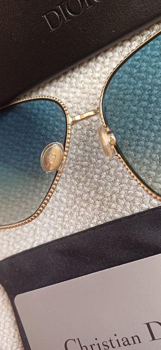 Cristian Dior очила,слагани броени пъти като нови 300лв.или 153 евро