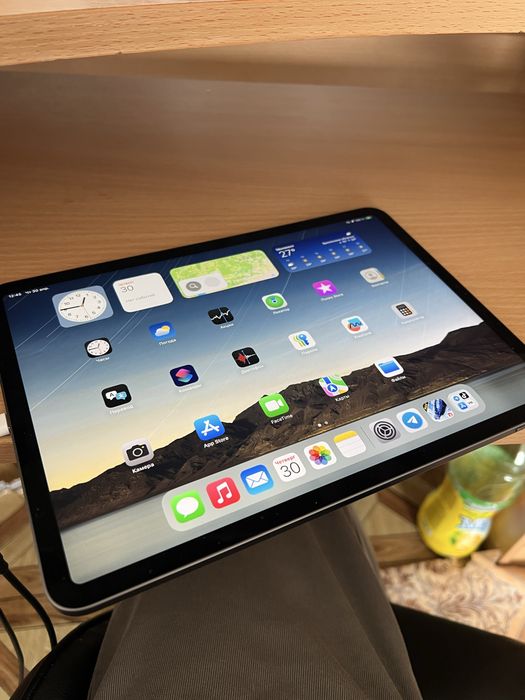 iPad 11 pro продается