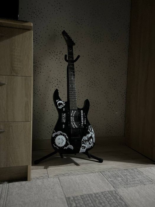 Электрогитара esp