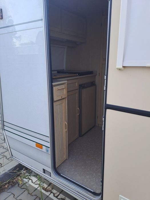 Продавам Каравана в перфектно състояние плюс форселт