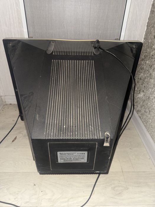 Продам старый телевизор