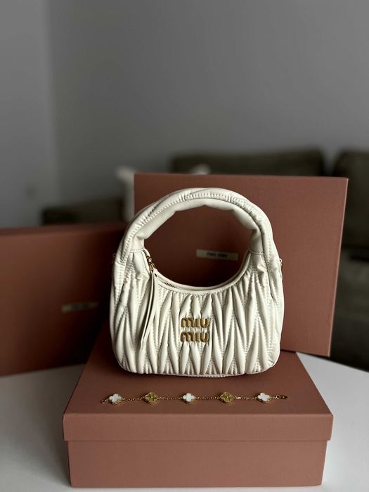 Дамска чанта – М1U М1U + подарък гривна
