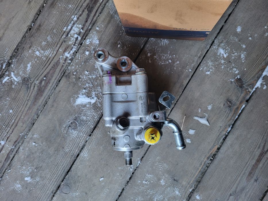 Продам гидроусилитель руля крузак 100