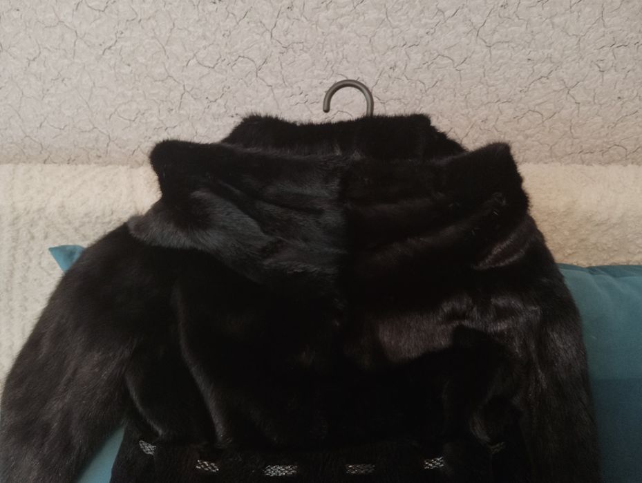 Продам норковую шубу.