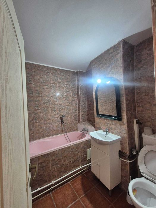 Apartament 60mp 2camere etaj 3/4 centrala proprie M. Bravu Teleajen