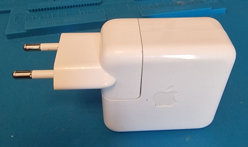 Incarcator Apple