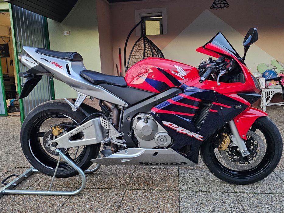 Honda cbr600rr pc37