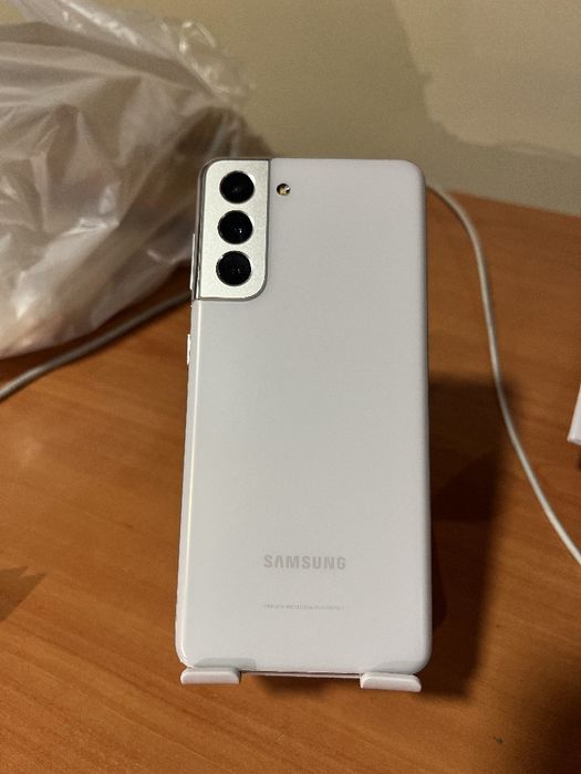 Samsung s21 5G 8/256lik rangi oq
