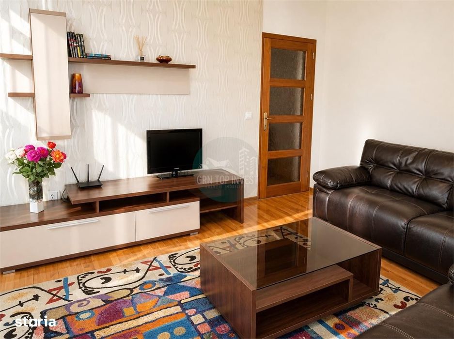 Apartament modern 2 camere cu balcon si loc de parcare zona Centrala