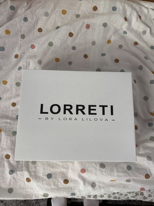 Чисто нова рокля Lorreti