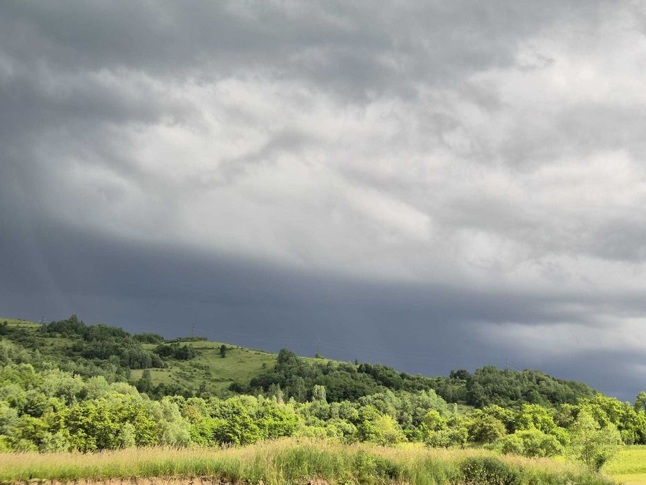 teren de vanzare slatioara (com stramtura)