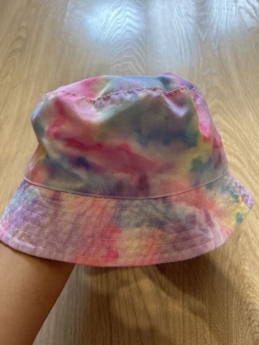 Детска шапка идиотка