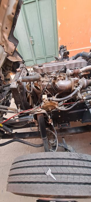 Isuzi Samosval avtomabili