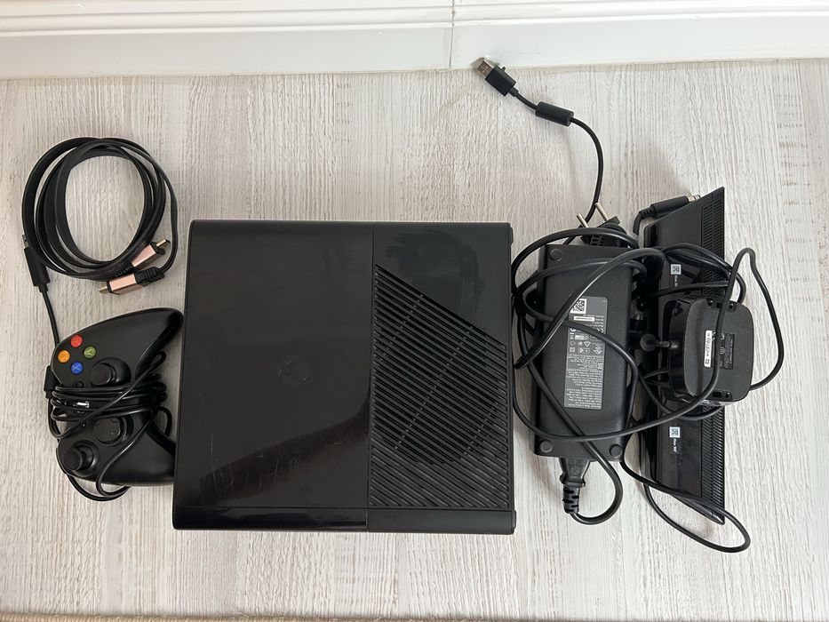Продам XBOX 360. Цена 30тыс тг.