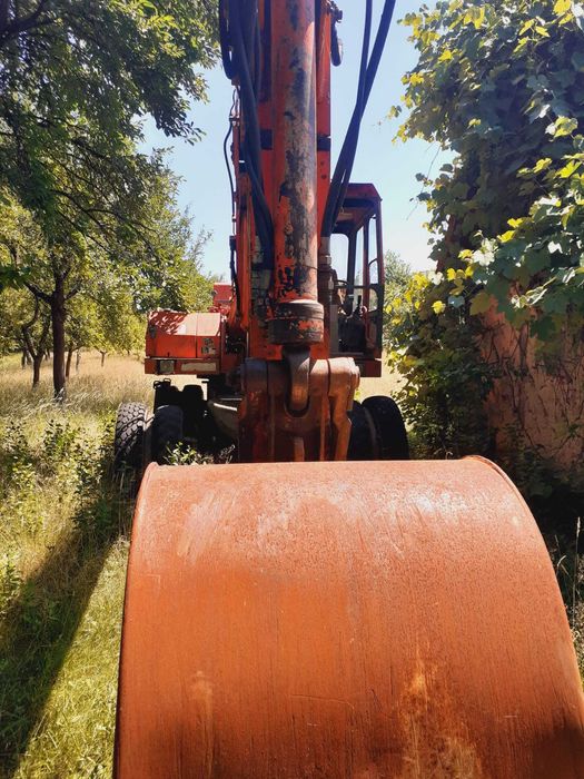 2 excavatoare Atlas 1204 la pret de unul (motor Deutz)
