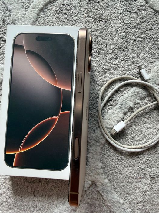 iPhone 16 Pro Max 256GB Gold, 95% батарея, идеал