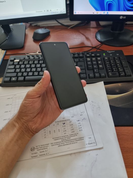Samsung A53 5G 6/128gb ideal ochilmagan usta kurmagan aybi yuq toza