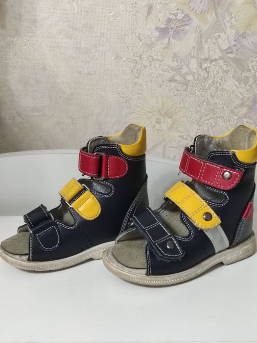 Продам детские ортопед.сандали