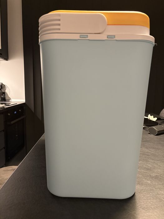 Lada frigorifica 24 L