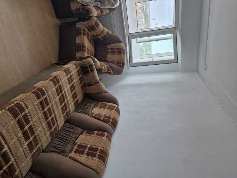 apartament cu 3 camere de inchiriat