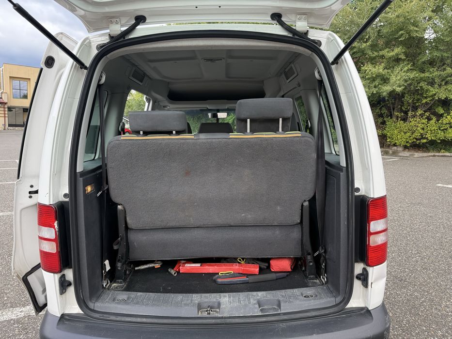 VW Caddy 6+1 locuri / 1.6 diesel