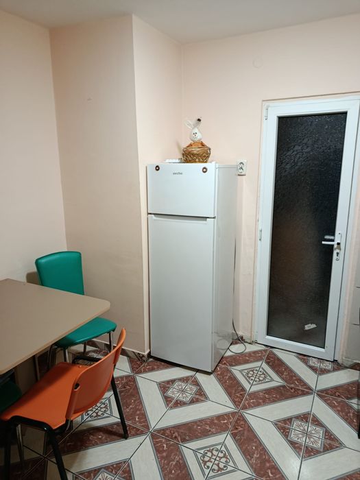 Închiriez apartament 2 camere la parter, strada hipodrom ,Braila