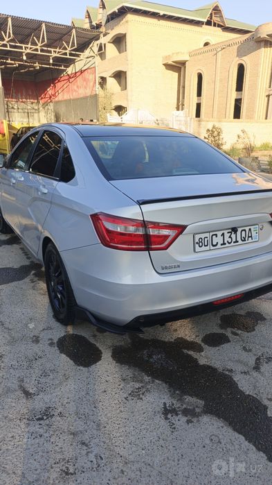 Lada vesta holati ideal