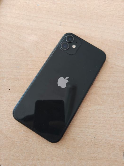 Обменяю Iphone 11 64гб на андроид