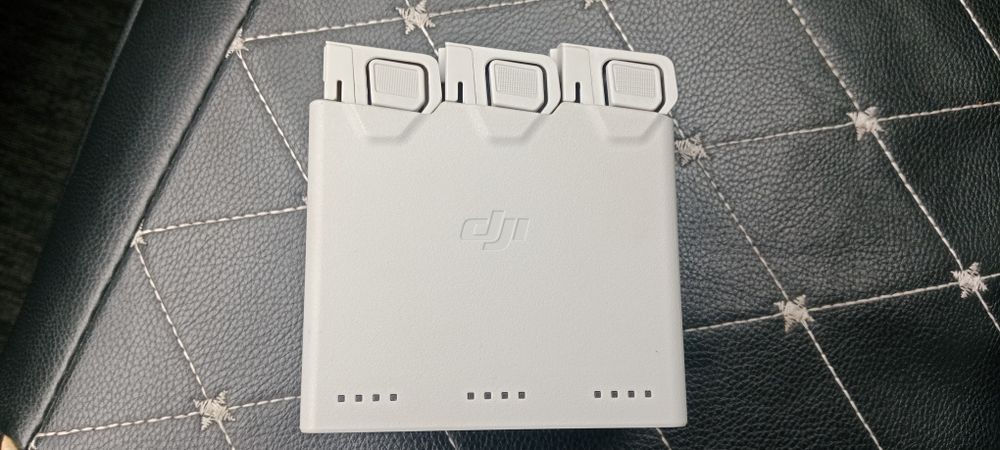 Продам Дрон dji mini 3 можно разукомплектовать