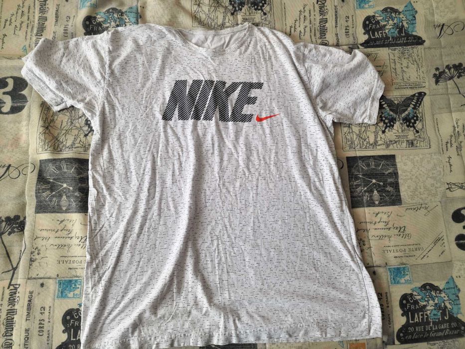 Оригинални тениски Nike Aeroreact