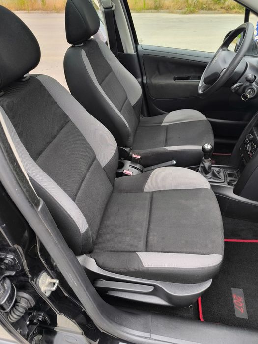 Peugeot 207 SW 1.4 i - PANORAMA