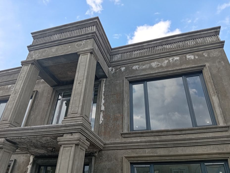 Уй сотилади 80% битган 3 қаватли