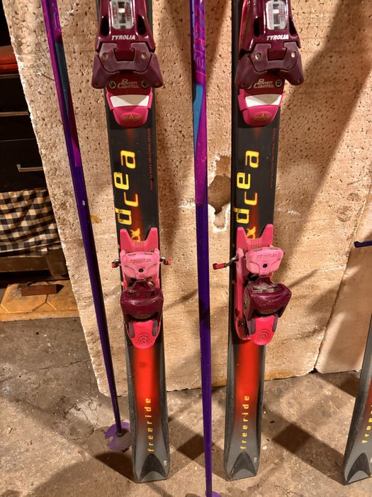 Два чифта ски Carver с два чифта обувка