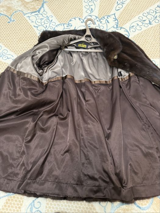 Продается шуба б/у 56 размер